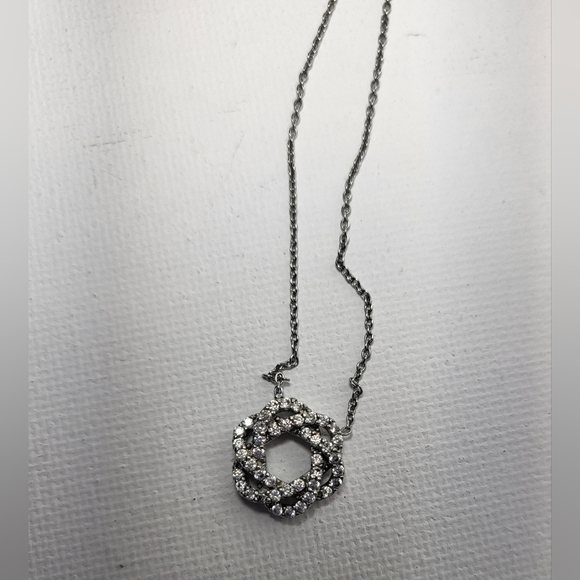 🛍️ | Sparkle & Dainty - Necklace - Knot - Wreath - Rhinestines- Crystal Sparkly - Picture 4 of 10